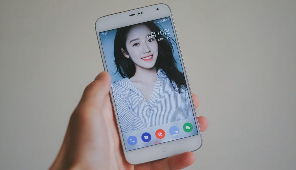 Meta Creates Celebrity Chatbots Without Permission