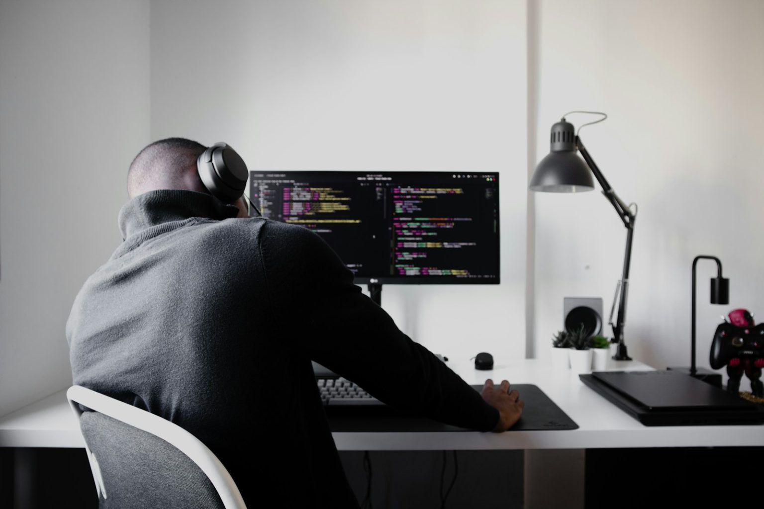 7 Debugging Habits That Reveal How Seasoned Engineers Think - DevX