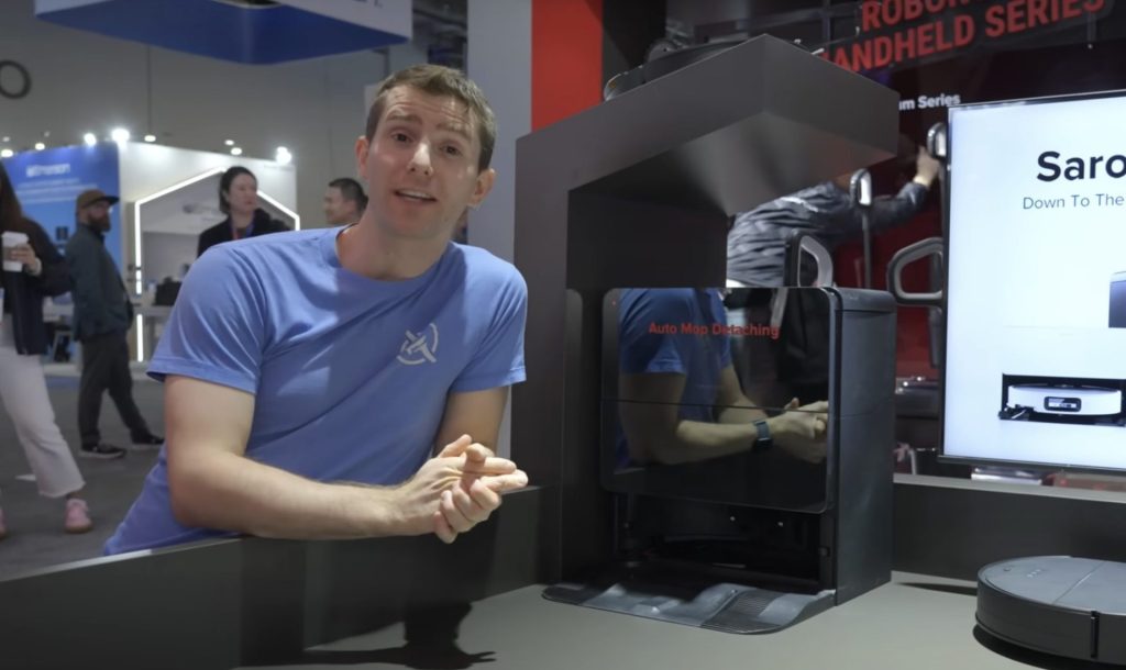 Linus Tech Tips Introduces Robot Vacuums With Arms