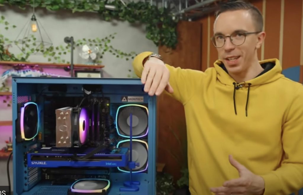 This is Austin Evans $1,000 Gaming PC Build