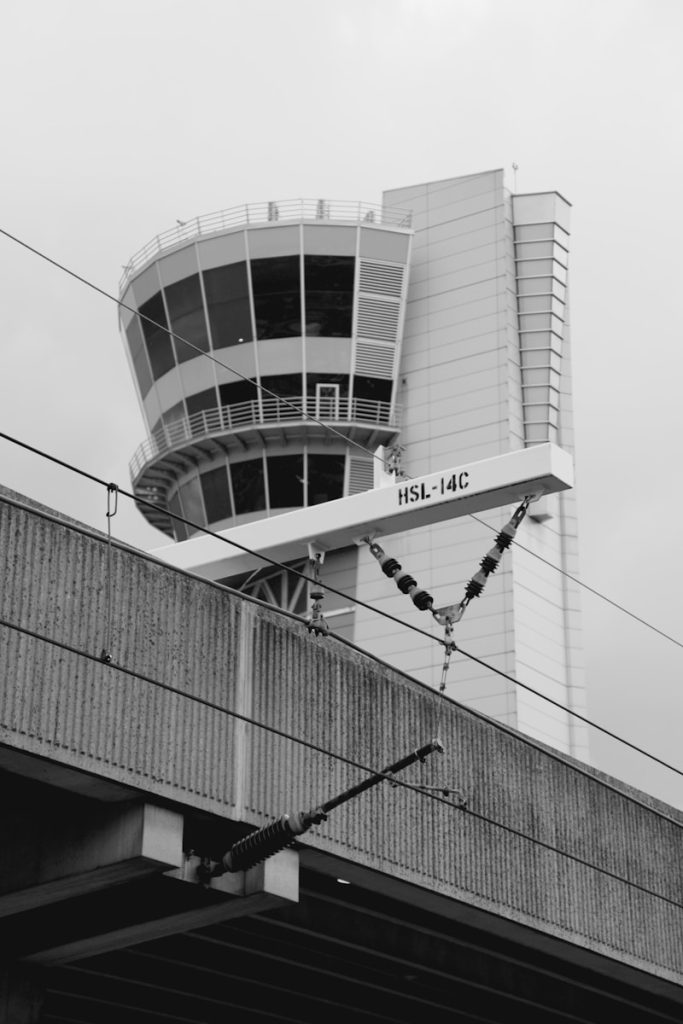 API Gateway Design Patterns for Large-Scale Systems