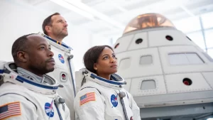 artemis ii crew historic firsts