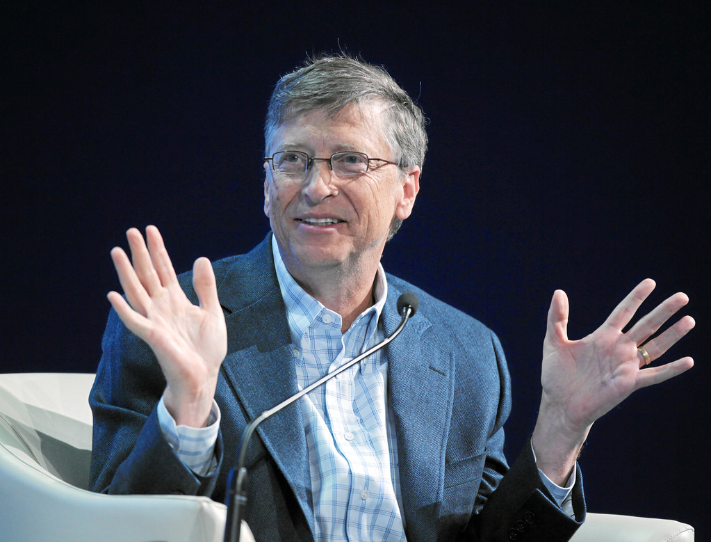 Bill Gates warns AI will replace jobs