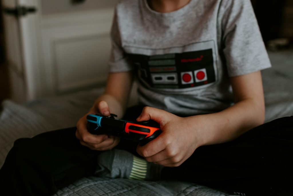 Playing video games boosts kids' IQ, study finds