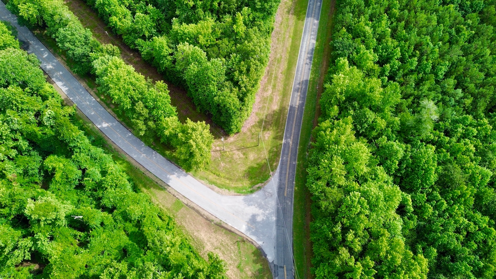 Build vs Buy Analysis: How Smart Teams Decide What to Build