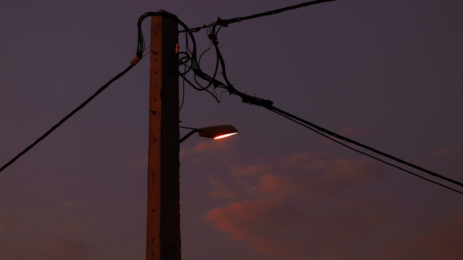 Iran internet blackout impacts daily life