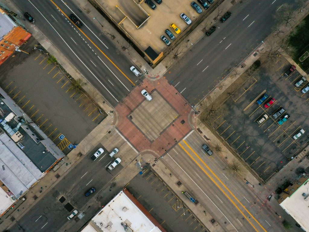 MIT Research Shows Smart Speed Controls Cut Emissions at Intersections
