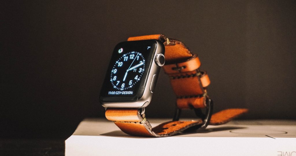 Apple Watch Ultra to feature satellite messaging
