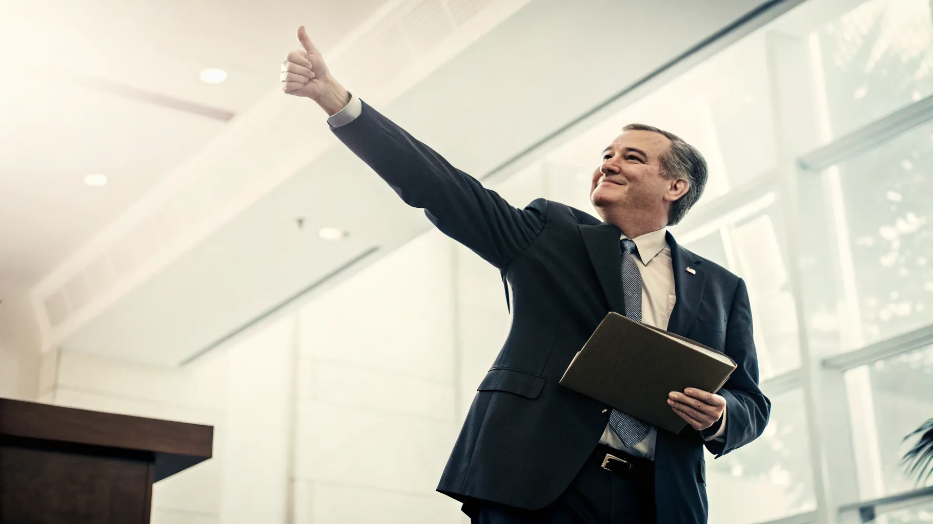 republican figure touts renewed trump favor republican figure touts renewed trump favor