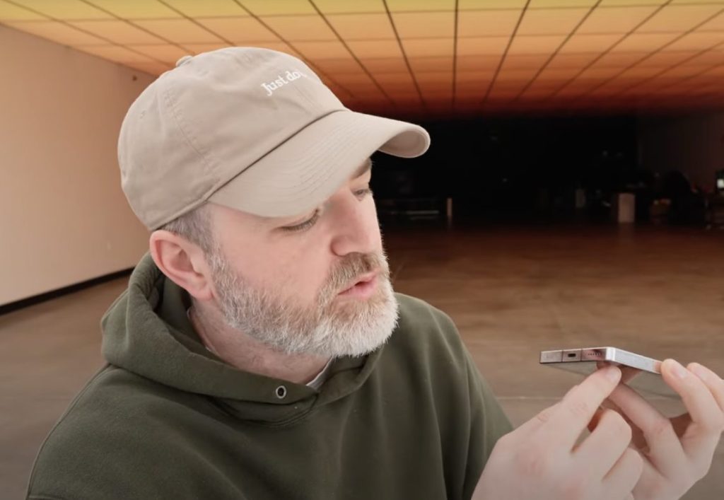 the Red Magic 10 Pro Golden Saga