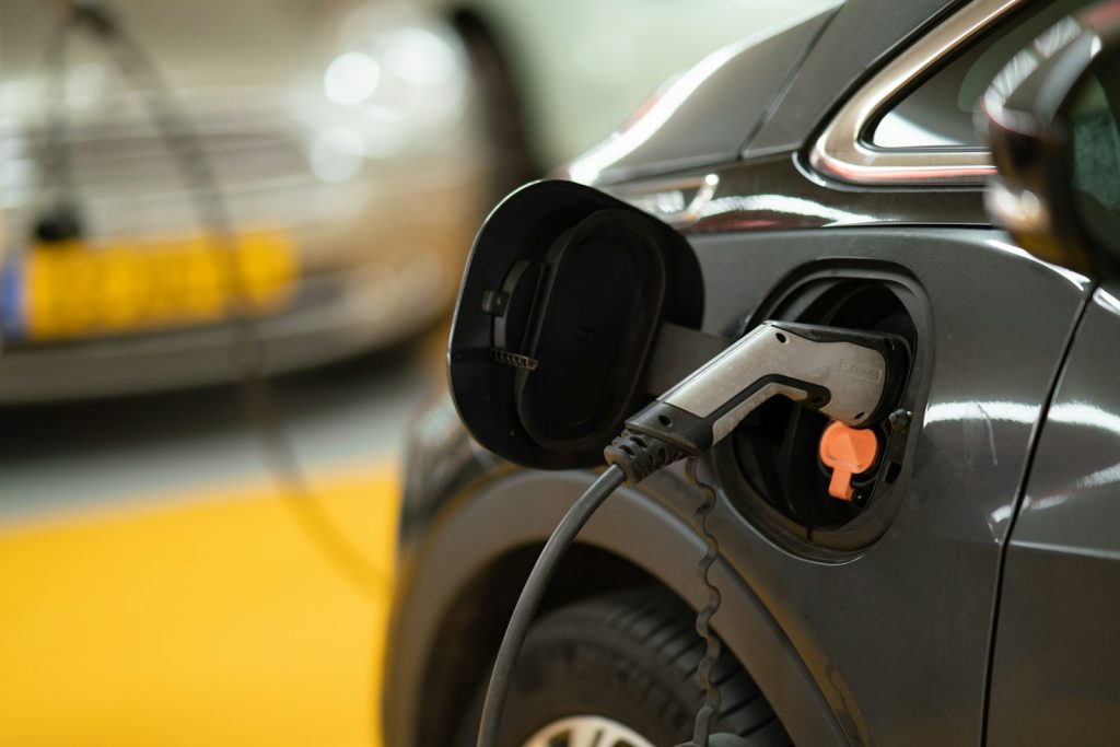 WeaveGrid raises $28 million for EV software